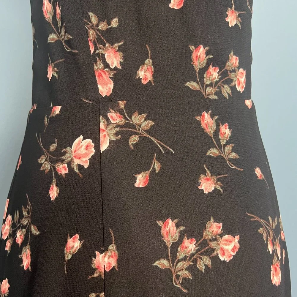 Reformation • Fulton Dress in Romy Black Rosebud Floral • Size 4 - Picture 10 of 12